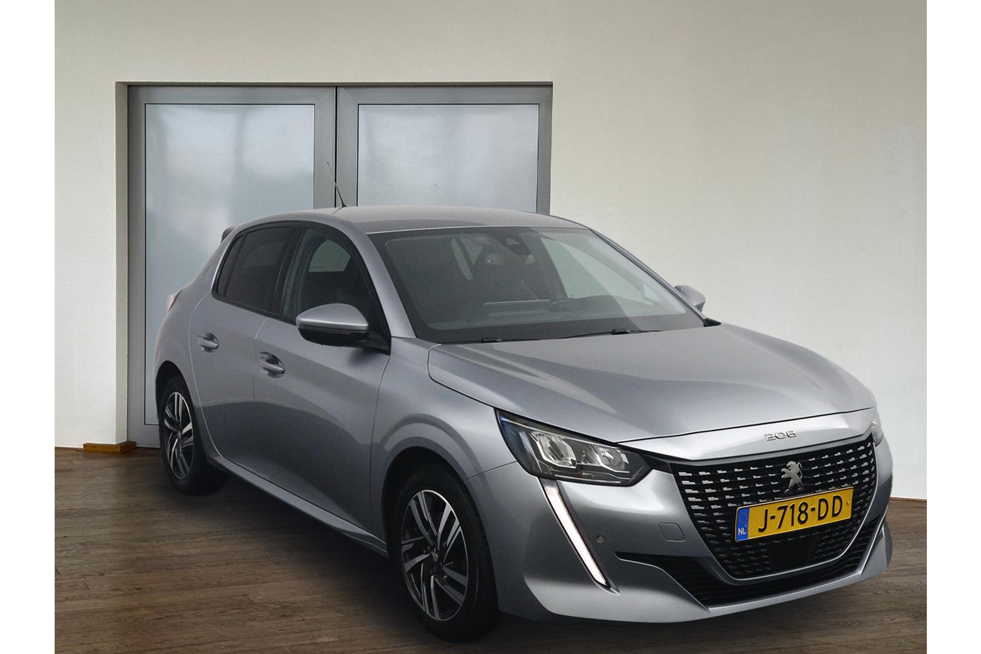 Peugeot 208 1.2 PureTech*AUTOM.*ACC*CARPLAY*ECC*CAM*LED*